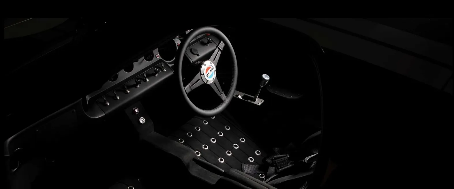 Ford GT40 Everrati dashboard