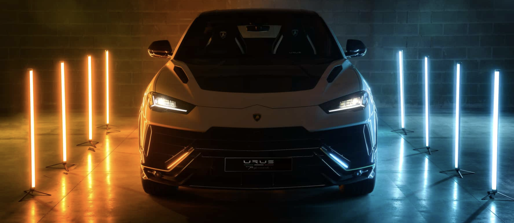 Lamborghini Urus Performante Essenza SCV12 specs